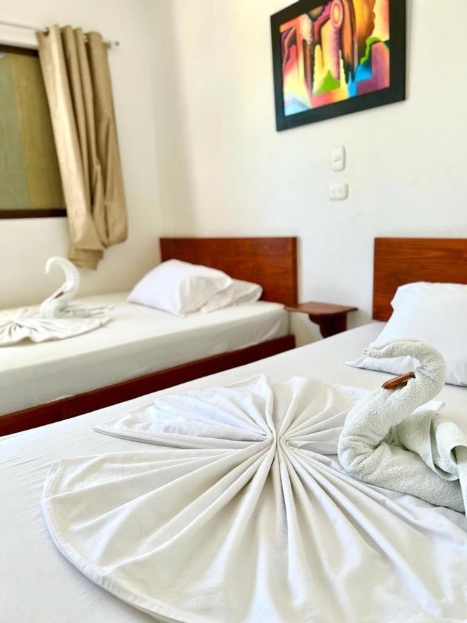 Hotel Paraiso Plaza Puerto Triunfo Extérieur photo