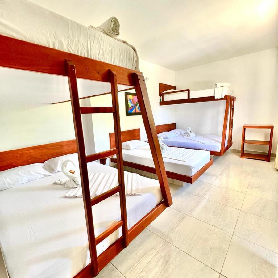 Hotel Paraiso Plaza Puerto Triunfo Extérieur photo