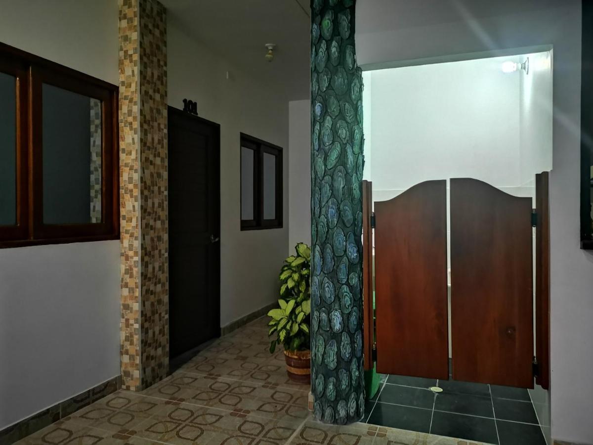 Hotel Paraiso Plaza Puerto Triunfo Extérieur photo
